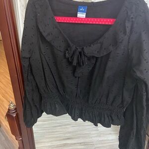 Old Navy Black Ruffled Tie Front Blouse